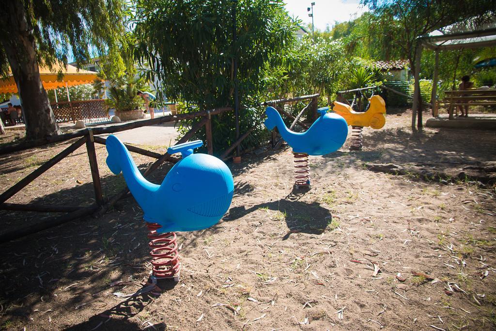 Villaggio Camping Uria Foce Varano Exterior foto